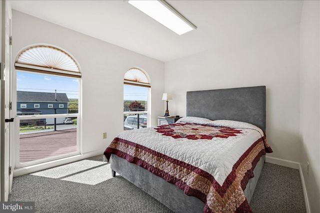 1076 INDIAN CV, Auburn, PA 17922