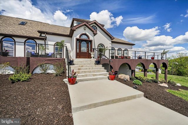 1076 INDIAN CV, Auburn, PA 17922