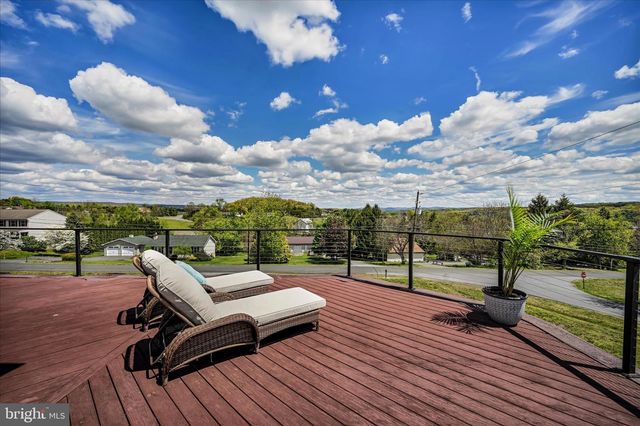 1076 INDIAN CV, Auburn, PA 17922