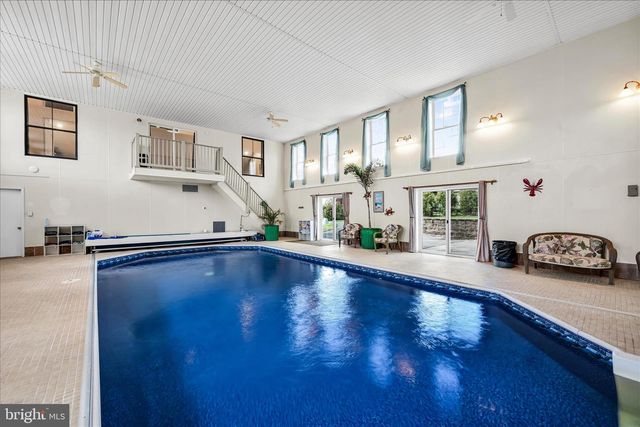 1076 INDIAN CV, Auburn, PA 17922