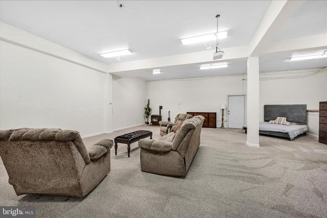 1076 INDIAN CV, Auburn, PA 17922