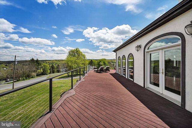 1076 INDIAN CV, Auburn, PA 17922