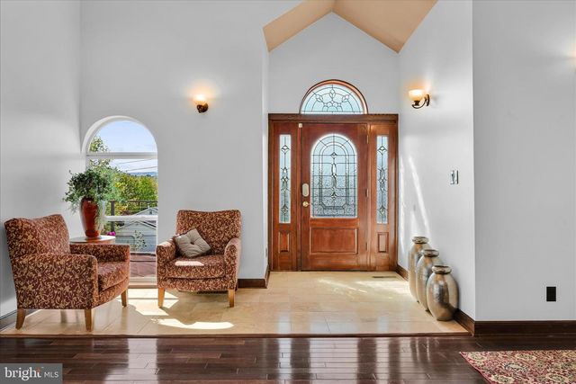 1076 INDIAN CV, Auburn, PA 17922