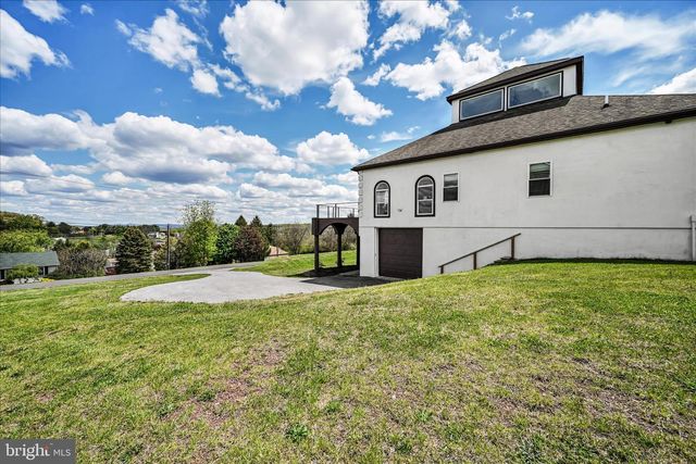 1076 INDIAN CV, Auburn, PA 17922