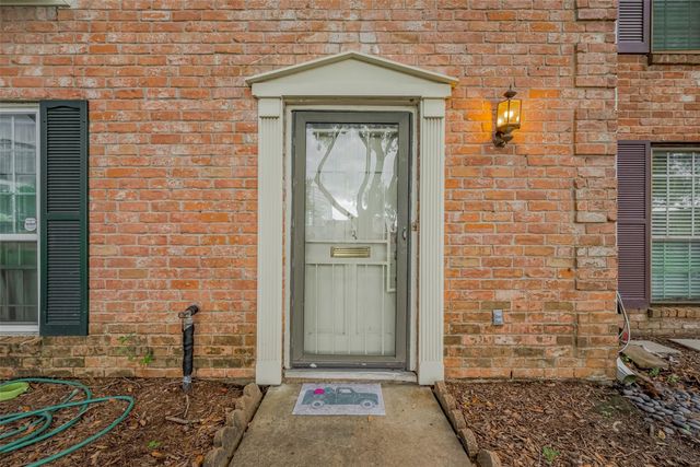 14213 Lost Meadow Lane, Houston, TX 77079