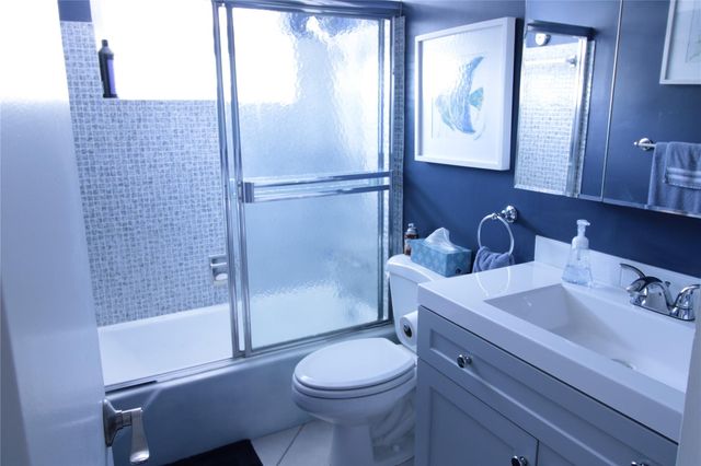 470 Paradise Isle Boulevard 301, Hallandale Beach, FL 33009