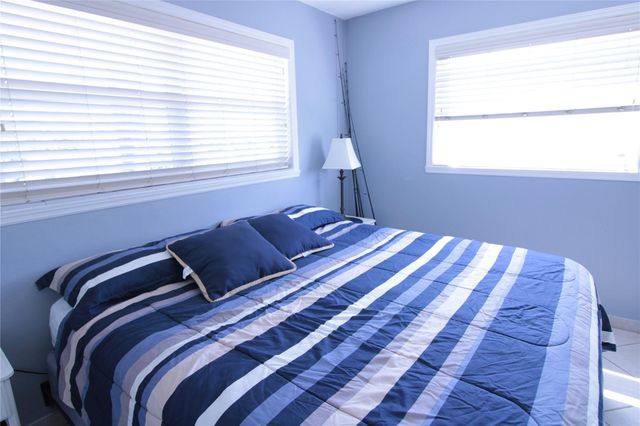 470 Paradise Isle Boulevard 301, Hallandale Beach, FL 33009