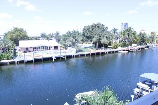 470 Paradise Isle Boulevard 301, Hallandale Beach, FL 33009