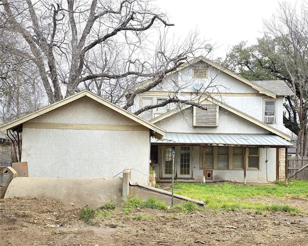 1713 Durham Avenue, Brownwood, TX 76801