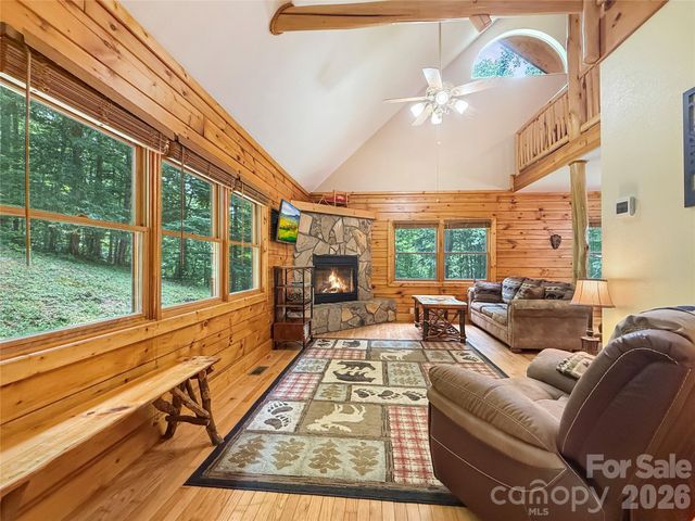 321 Grays Shadow Lane, Banner Elk, NC 28604