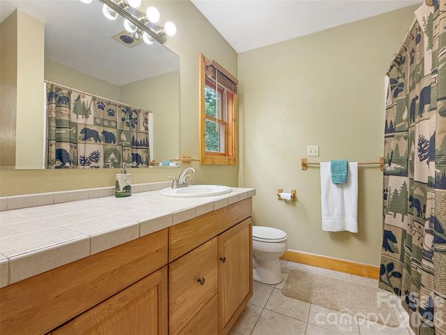 321 Grays Shadow Lane, Banner Elk, NC 28604