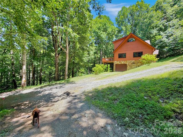321 Grays Shadow Lane, Banner Elk, NC 28604