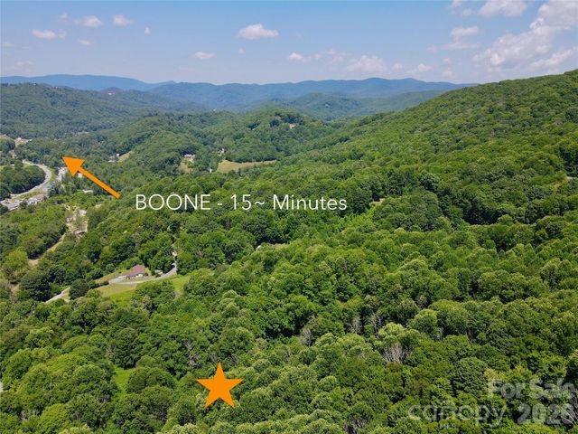 321 Grays Shadow Lane, Banner Elk, NC 28604