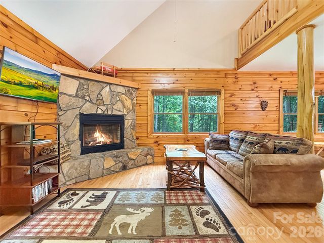 321 Grays Shadow Lane, Banner Elk, NC 28604