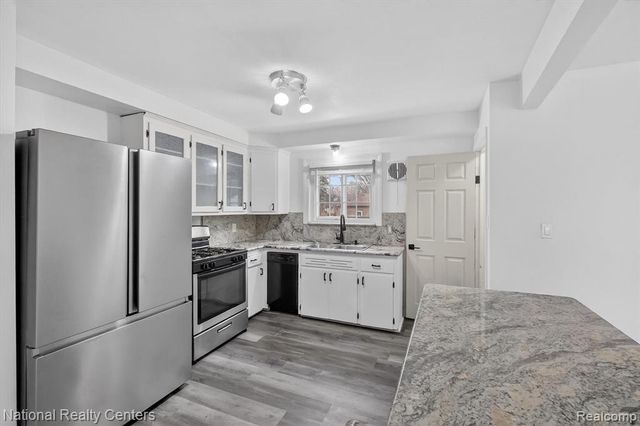 26254 Cathedral, Redford, MI 48239