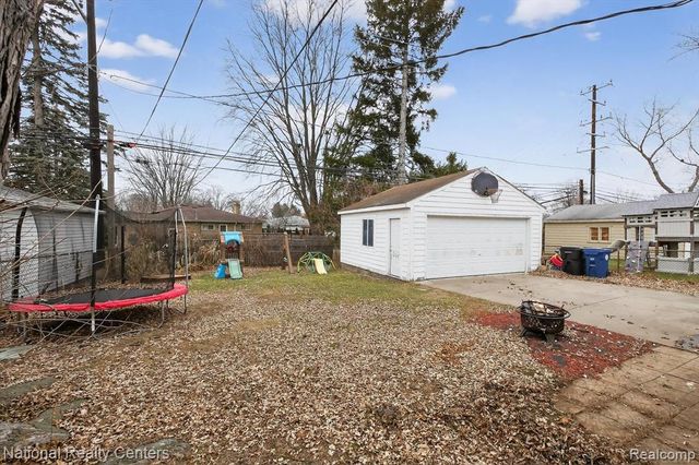 26254 Cathedral, Redford, MI 48239