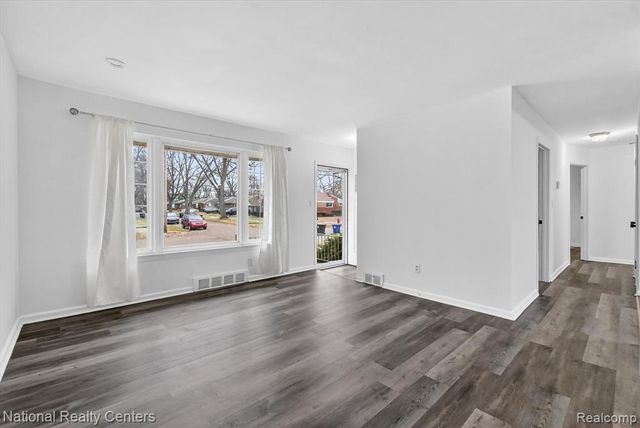 26254 Cathedral, Redford, MI 48239