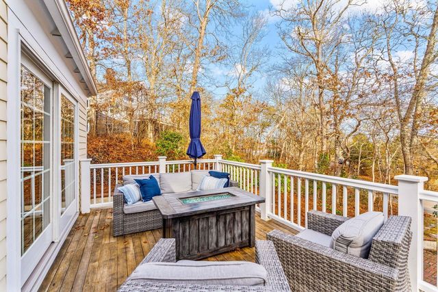 21 Fiddler Crab Lane, Mashpee, MA 02649