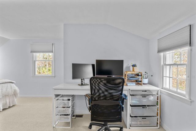 21 Fiddler Crab Lane, Mashpee, MA 02649