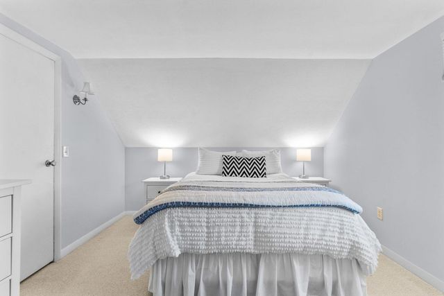 21 Fiddler Crab Lane, Mashpee, MA 02649