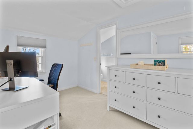 21 Fiddler Crab Lane, Mashpee, MA 02649