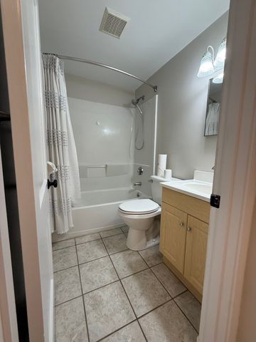 58 Bailey St, Worcester, MA 01602
