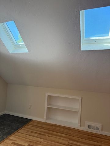 58 Bailey St, Worcester, MA 01602