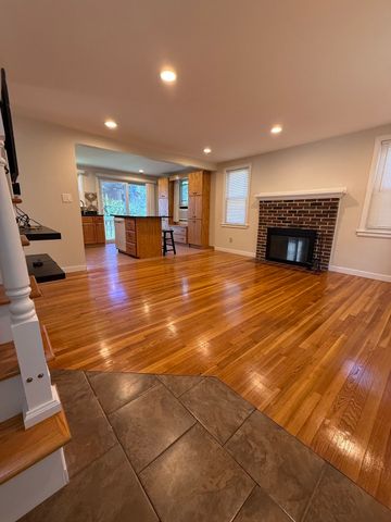 58 Bailey St, Worcester, MA 01602