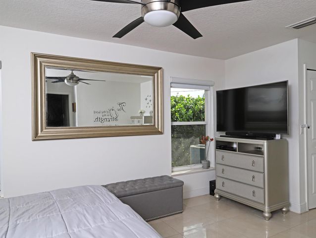 1614 SW Cefalu Circle, Port St Lucie, FL 34953