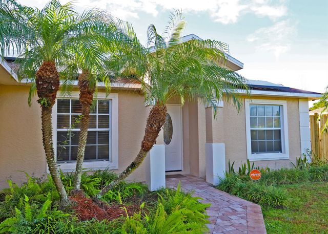 1614 SW Cefalu Circle, Port St Lucie, FL 34953