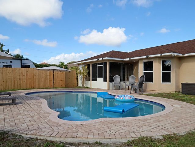 1614 SW Cefalu Circle, Port St Lucie, FL 34953