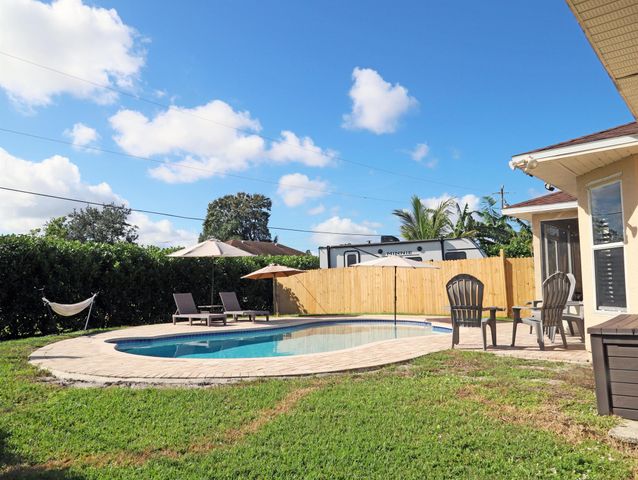 1614 SW Cefalu Circle, Port St Lucie, FL 34953