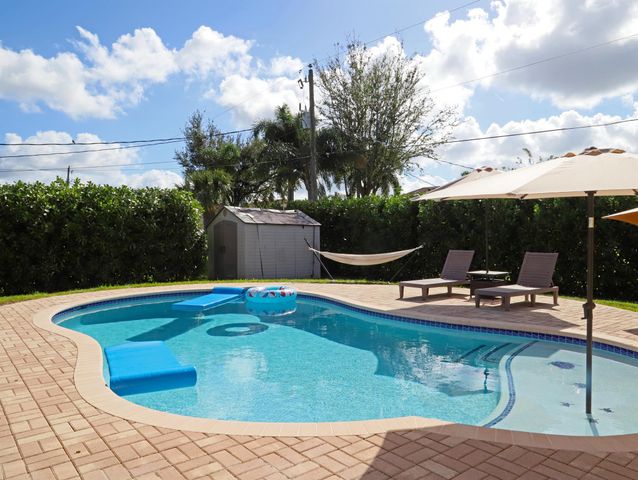 1614 SW Cefalu Circle, Port St Lucie, FL 34953