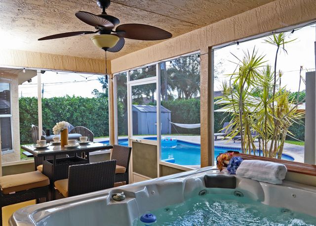 1614 SW Cefalu Circle, Port St Lucie, FL 34953