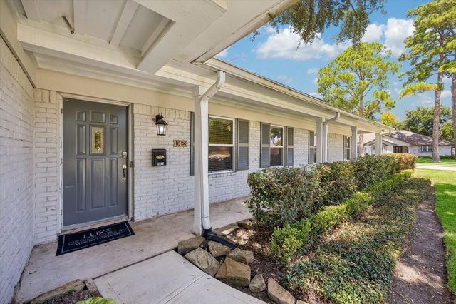 10423 Barwood Drive, Houston, TX 77043