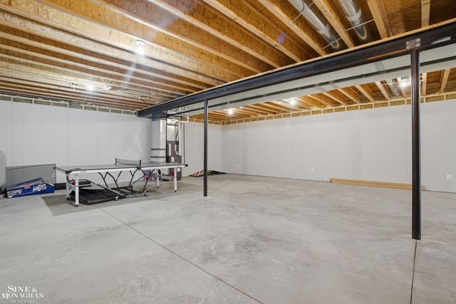 668 S Bartlett Road, St Clair, MI 48079