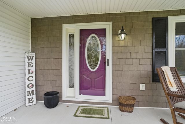 668 S Bartlett Road, St Clair, MI 48079