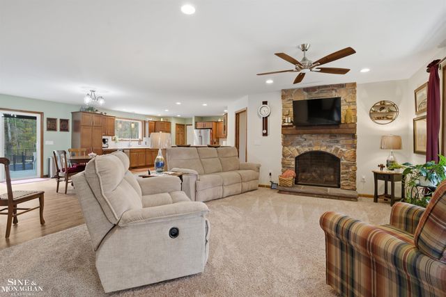 668 S Bartlett Road, St Clair, MI 48079