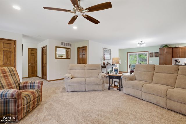 668 S Bartlett Road, St Clair, MI 48079