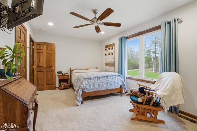 668 S Bartlett Road, St Clair, MI 48079
