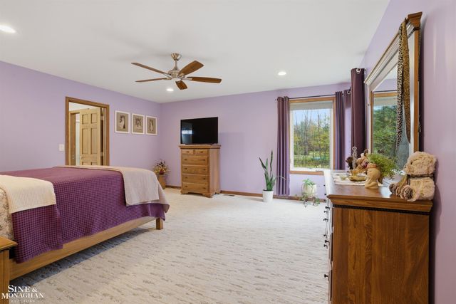 668 S Bartlett Road, St Clair, MI 48079