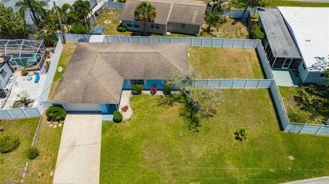 2155 EDYTHE DR, Dunedin, FL 34698