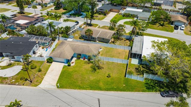 2155 EDYTHE DR, Dunedin, FL 34698