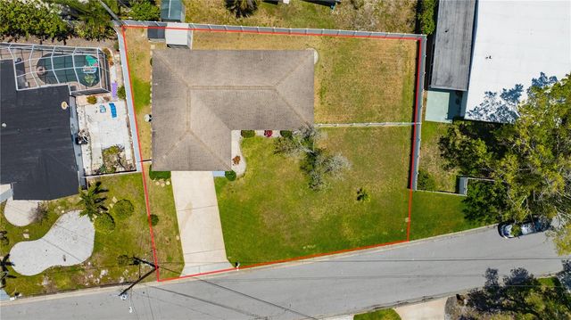 2155 EDYTHE DR, Dunedin, FL 34698