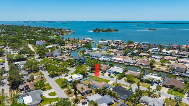 2155 EDYTHE DR, Dunedin, FL 34698