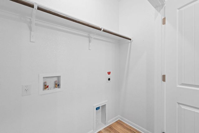 2212B Cornfield DR, Pflugerville, TX 78660