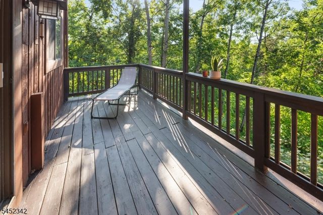 2 Port Royal Dr 3, Vernon Twp., NJ 07462