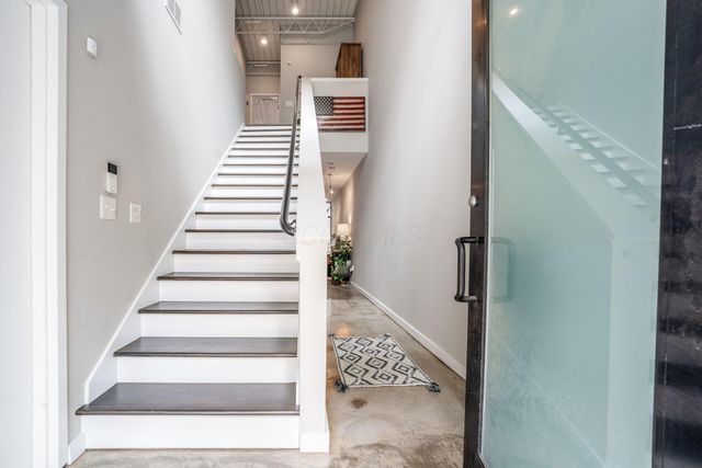 742 N Pearl Street, Columbus, OH 43215