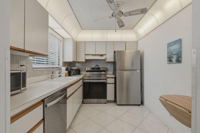 15108 ASHLAND Drive 217, Delray Beach, FL 33484