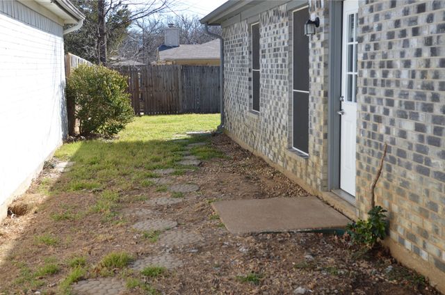 1111 Glen Creek Drive, Mansfield, TX 76063